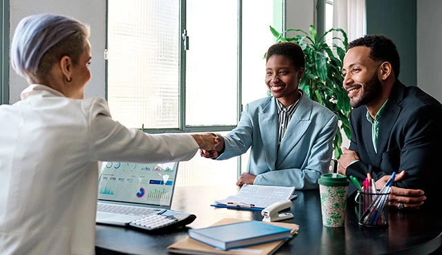 Embedded reporting core to fintech development