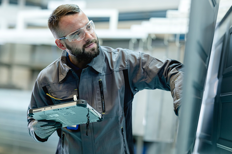 Jaspersoft's reporting and embedded analytics platform helps manufacturers by providing real-time feedback to managers on the front lines