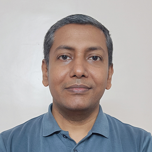 Divya Shekhar headshot