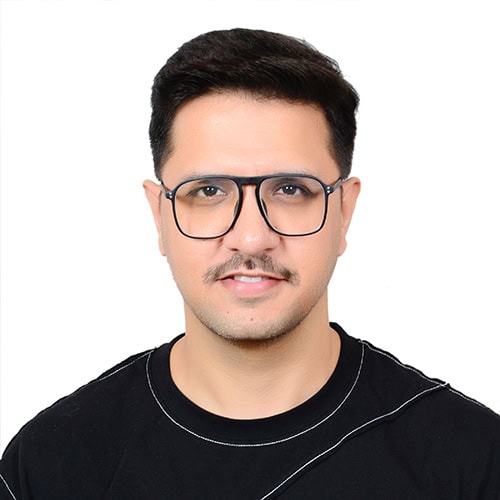 Ravi Khemani headshot